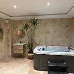 Au Wachtfels 3*